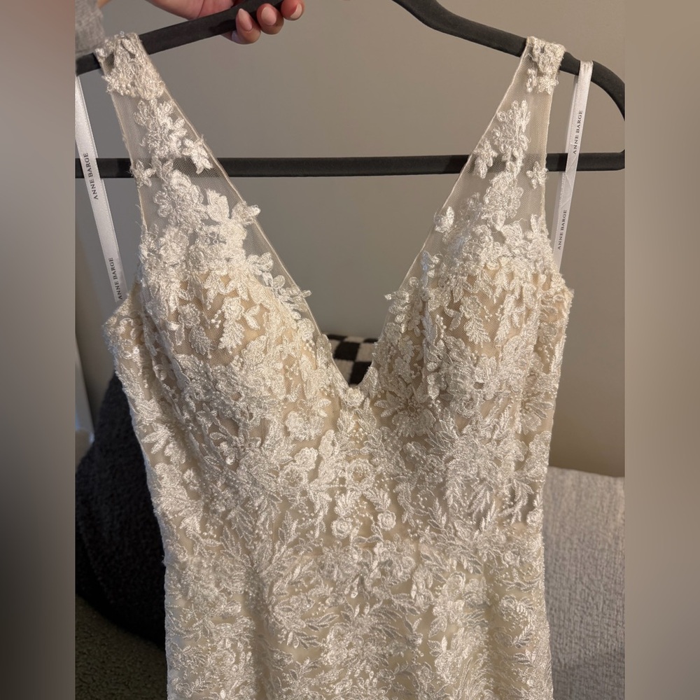 Wedding Dress - Picture 2 of 8
